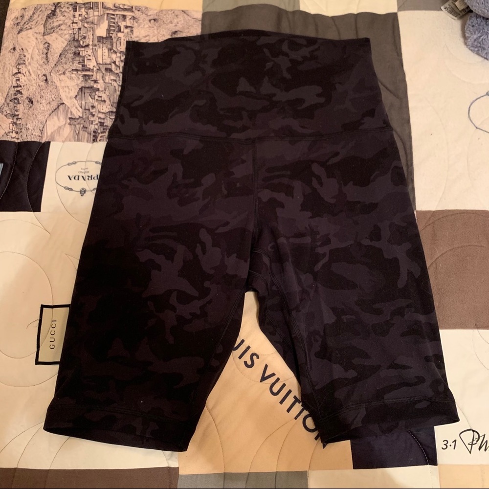 lululemon biker shorts